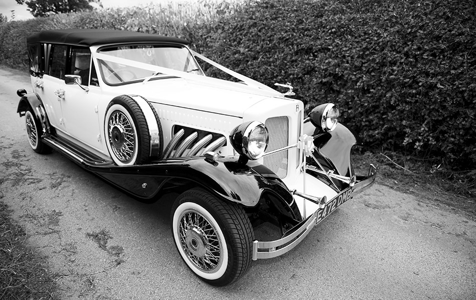 Gardenia Beauford Classic wedding car in Crewe, Cheshire and Staffordshire