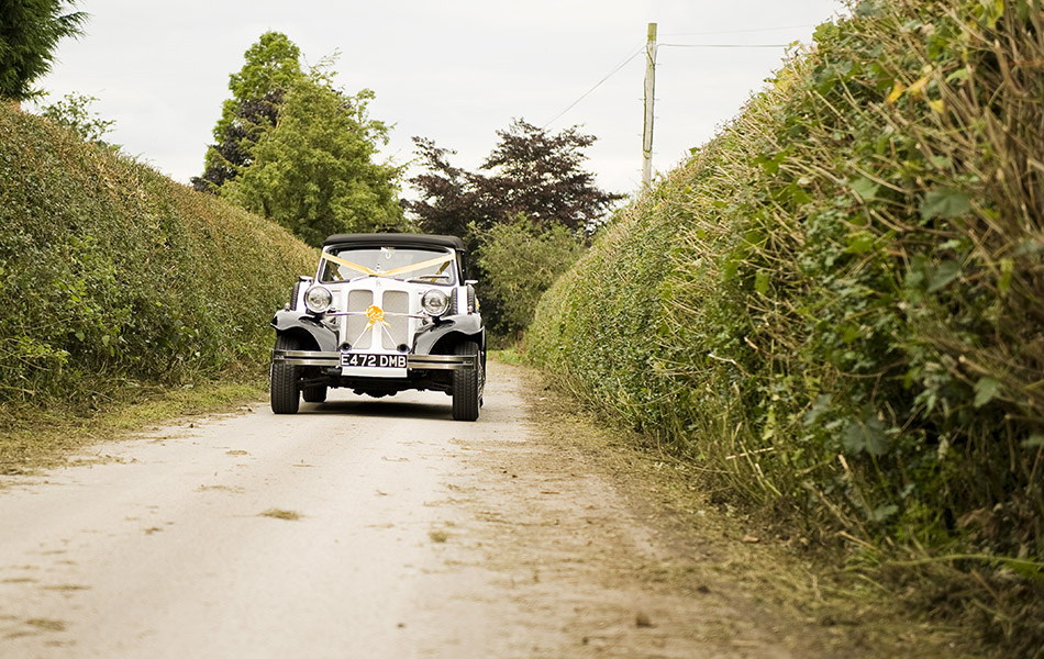 Gardenia Beauford Classic wedding car in Crewe, Cheshire and Staffordshire