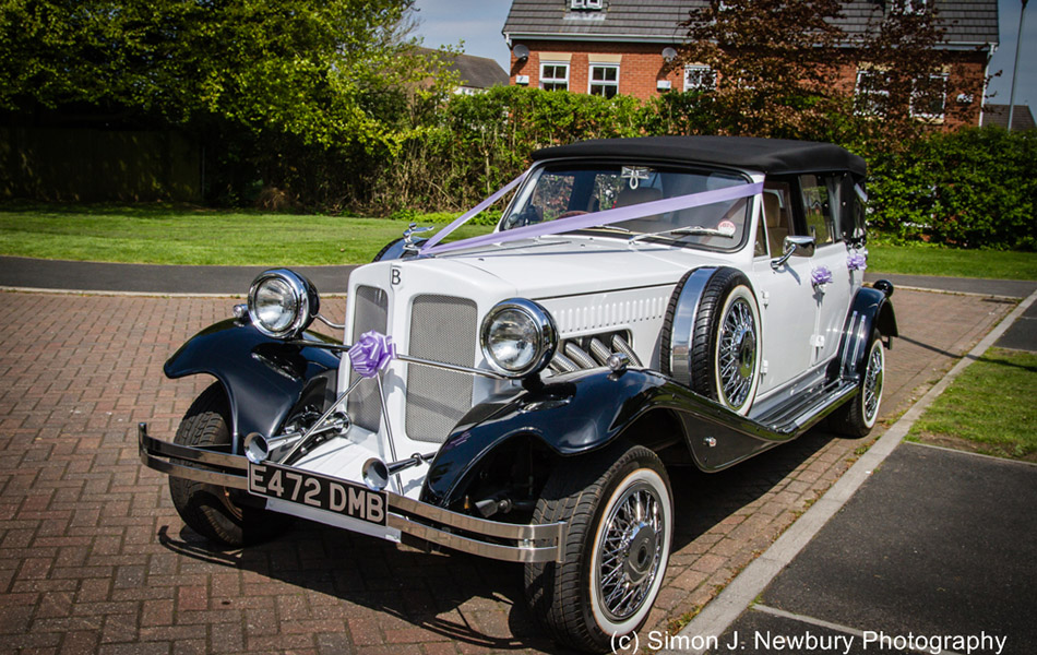 Gardenia Beauford Classic wedding car in Crewe, Cheshire and Staffordshire